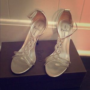 Women Paola dressy heels